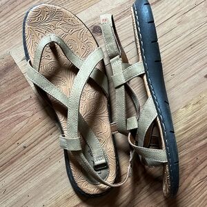 boc Neutral Tan Strappy Comfort Sandals